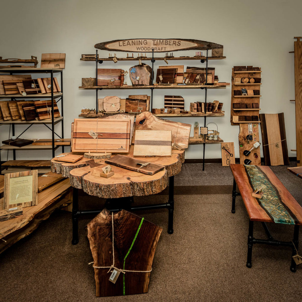 Tables & Benches – Leaning Timbers Woodcraft